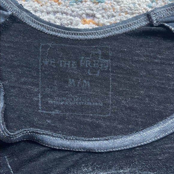 Free people bundle of two high low three-quarter sleeve T-shirts - Picture 3 of 7